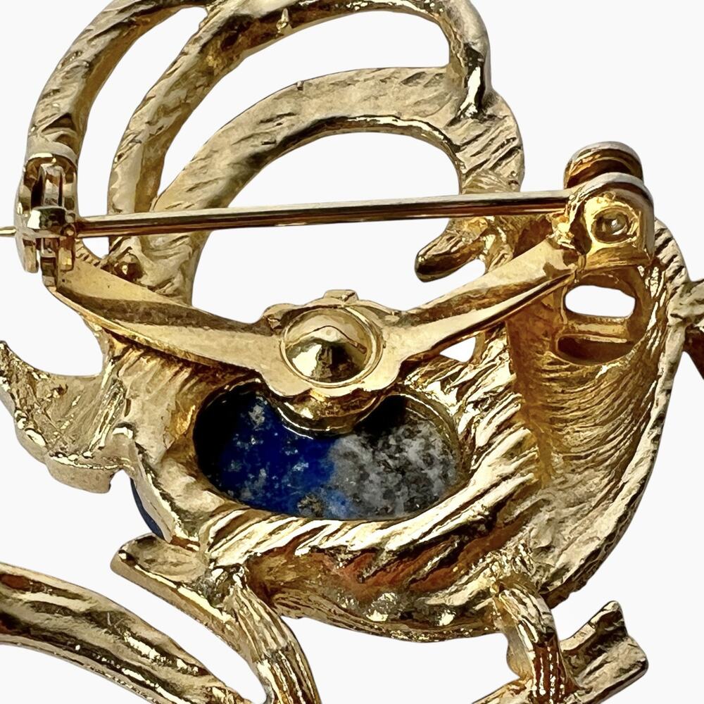 Bird Brooch Vintage Blue Cabochon Textured Stone Gold Tone Swirl Tail 2 Inch - Picture 9 of 11